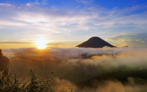 Bukit Sikunir