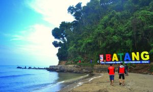 Pantai Ujung Negoro