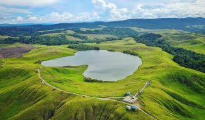 Danau Imfote atau Danau Love